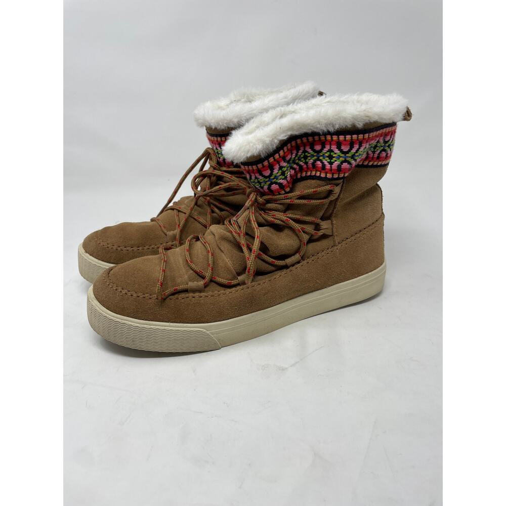 Tom's Shoes Alpine Water Resistant Boots in Toffee Light Tan Shearling Size 8